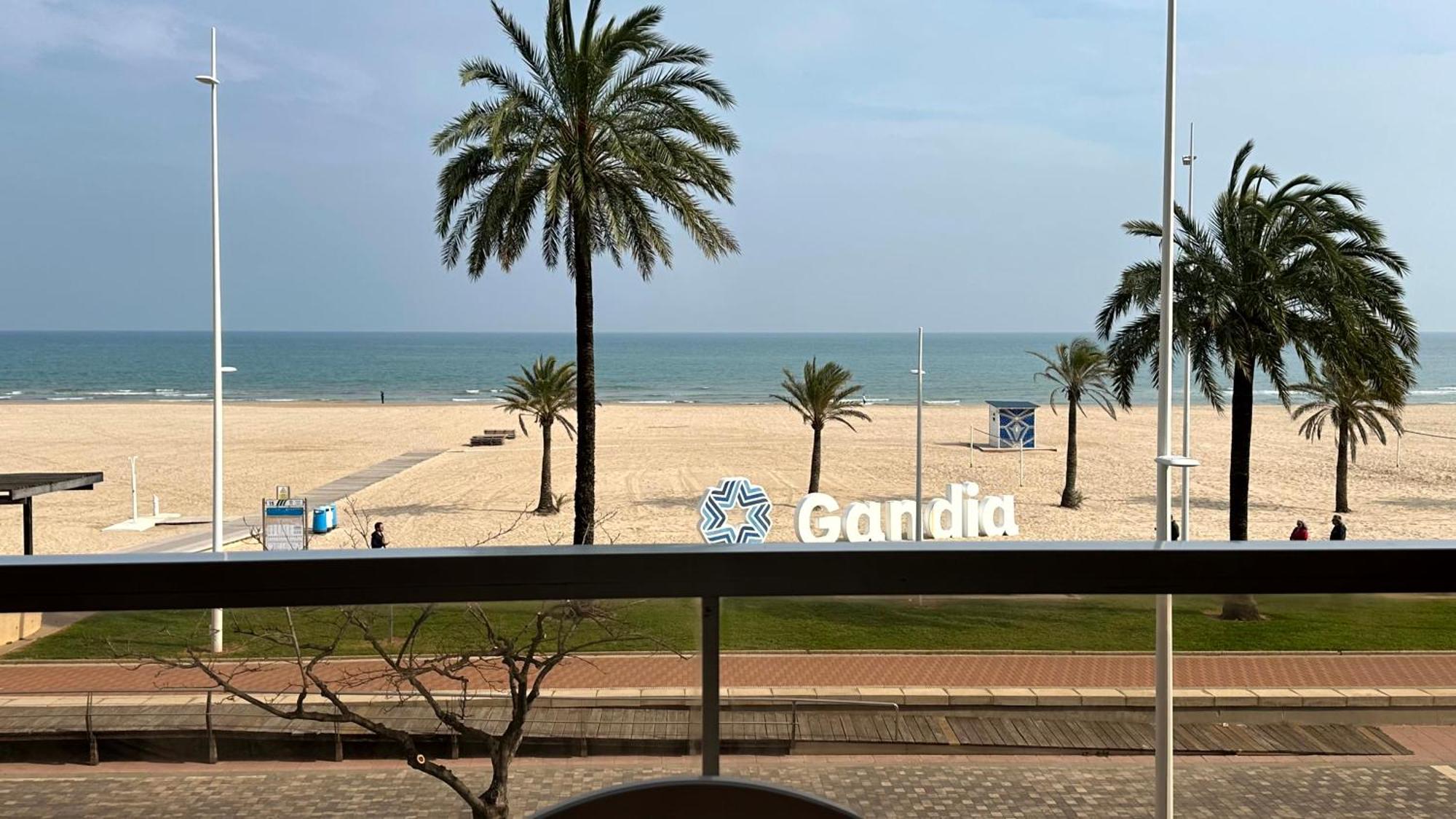 Capri Gandia Primera Linea - Alquiler Solo Familias Playa de Gandia Exterior foto